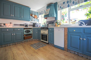 Photo 16- click for photo gallery